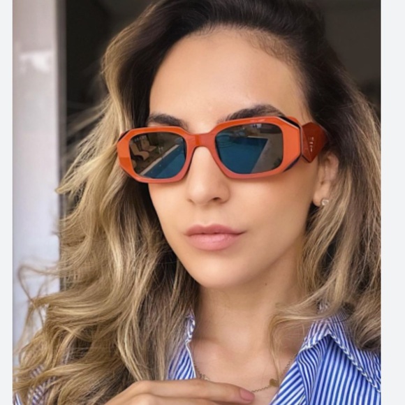 Excluded Prada Sunglasses, New 375 - Picture 7 of 11